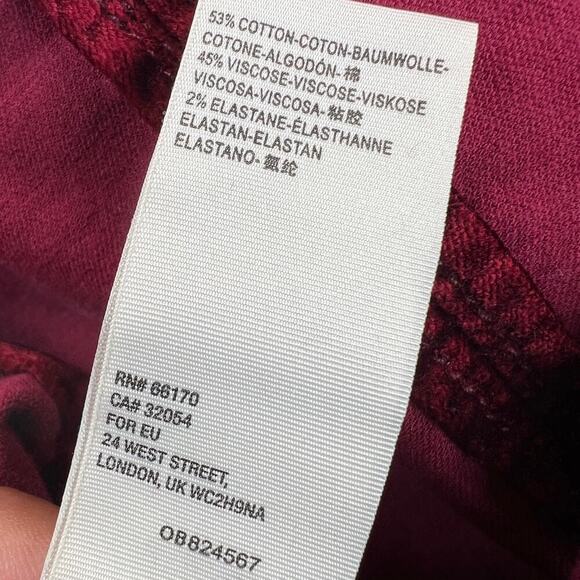 Free People Crimson Red Velvet Seamed Mini Skirt Rear Zip Button Waist Size 26 - Picture 10 of 11